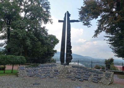 330c Pomnik Synom Ziemi Sanockiej Poległym i Pomordowanym za Polskę